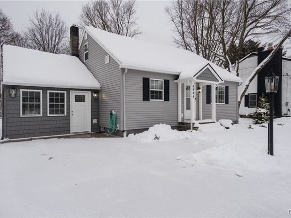 5986 Smith Road, Syracuse, NY 13212