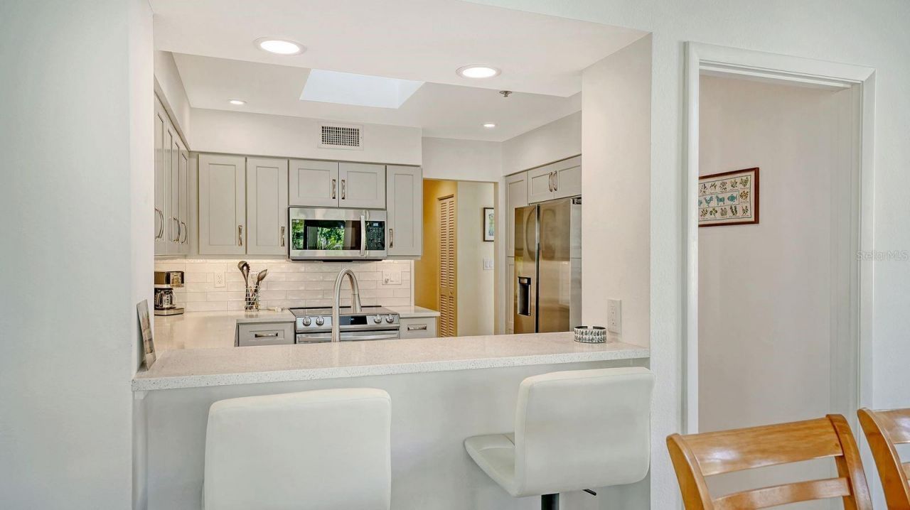 1922 Harbourside Drive, Unit 1104, Longboat Key, FL 34228 Photo