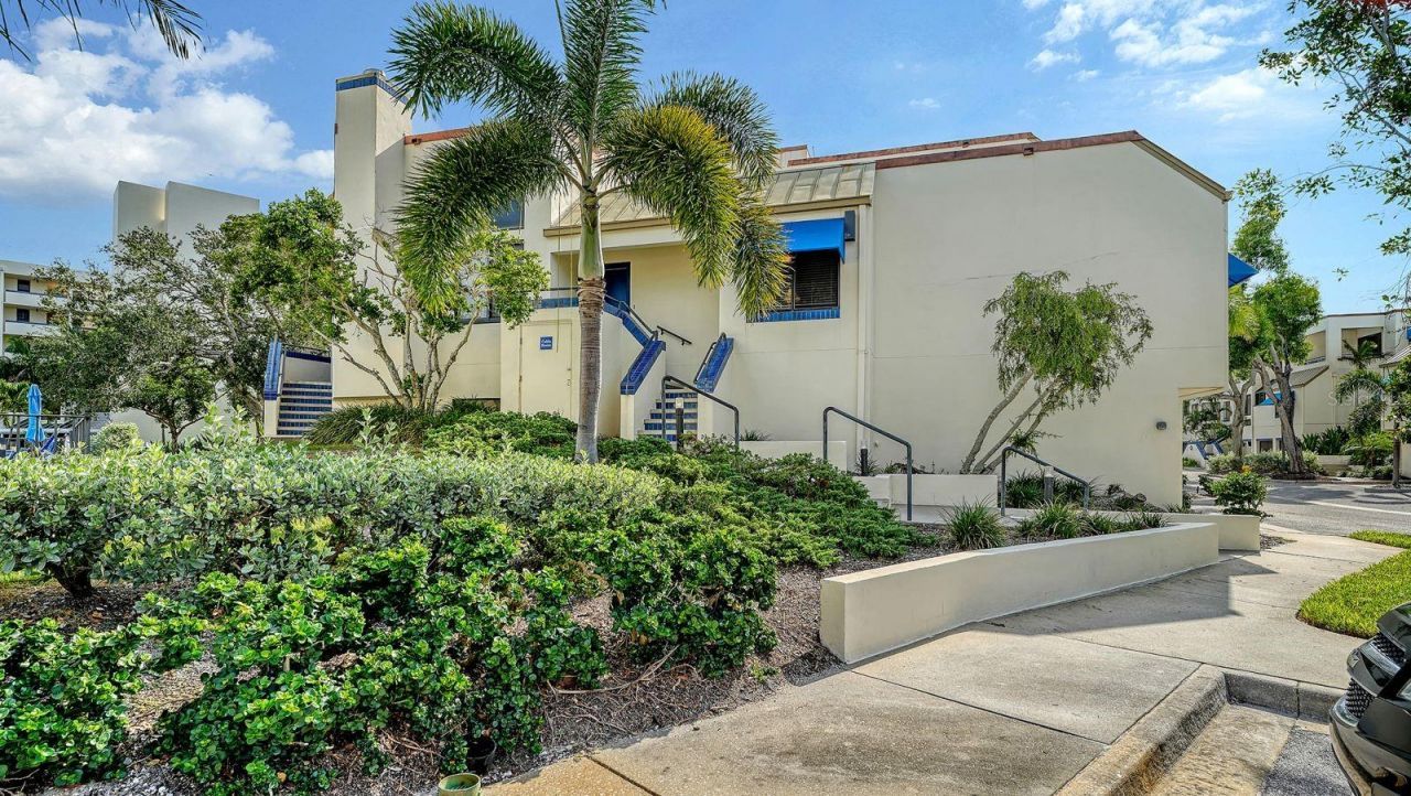 1922 Harbourside Drive, Unit 1104, Longboat Key, FL 34228 Photo