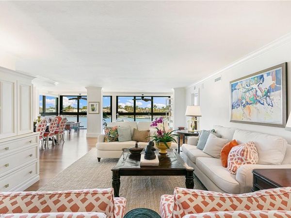 2400 Gulf Shore BLVD N, Unit 305, NAPLES, FL 34103