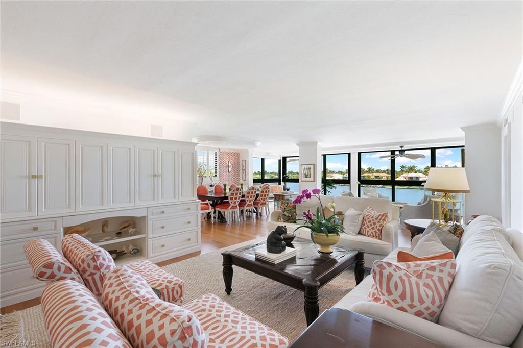 2400 Gulf Shore Blvd N, Unit 305, Naples, FL 34103 Photo