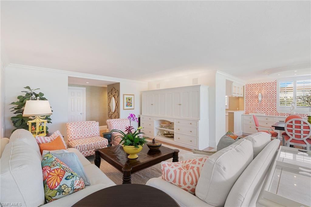 2400 Gulf Shore Blvd N, Unit 305, Naples, FL 34103 Photo