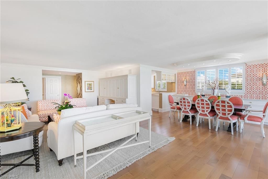 2400 Gulf Shore Blvd N, Unit 305, Naples, FL 34103 Photo