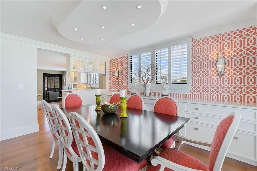 2400 Gulf Shore Blvd N, Unit 305, Naples, FL 34103 Photo