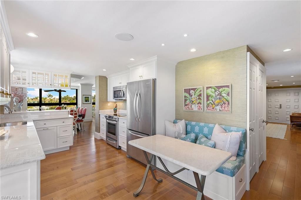 2400 Gulf Shore Blvd N, Unit 305, Naples, FL 34103 Photo