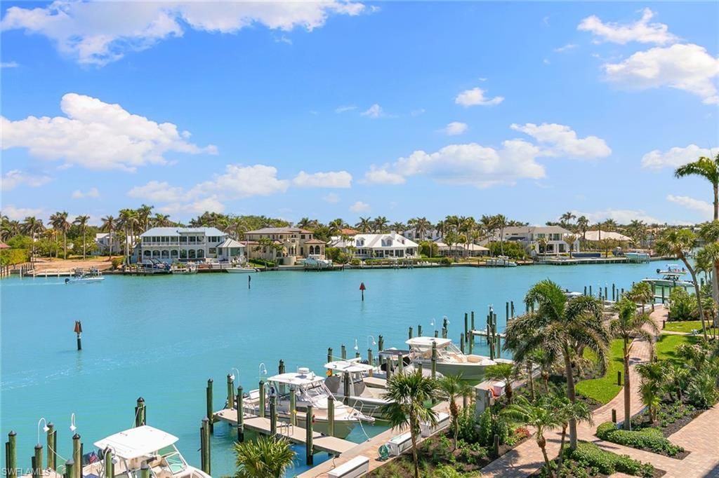 2400 Gulf Shore Blvd N, Unit 305, Naples, FL 34103 Photo