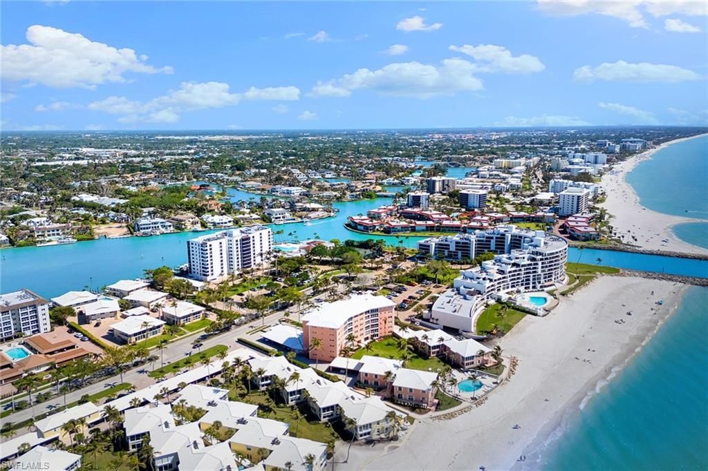 2400 Gulf Shore Blvd N, Unit 305, Naples, FL 34103 Photo