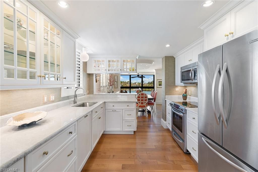 2400 Gulf Shore Blvd N, Unit 305, Naples, FL 34103 Photo