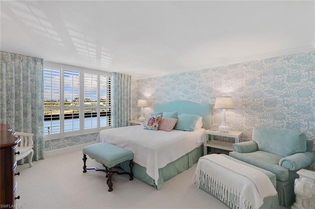 2400 Gulf Shore Blvd N, Unit 305, Naples, FL 34103 Photo