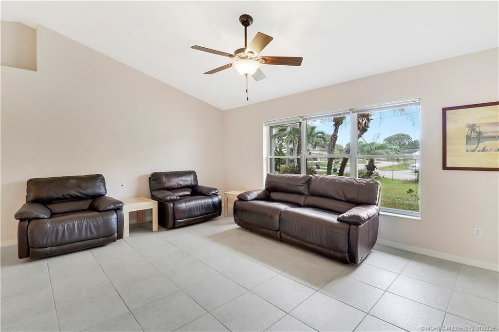 2579 SE Leithgow Street, Port Saint Lucie, FL 34952 Photo