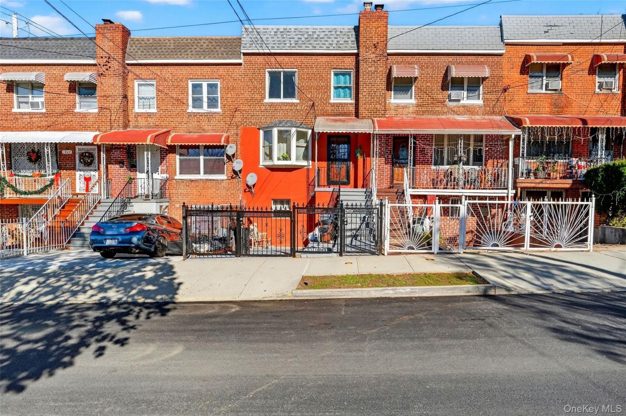 1007 E 215th Street, Bronx, NY 10469 Main Photo