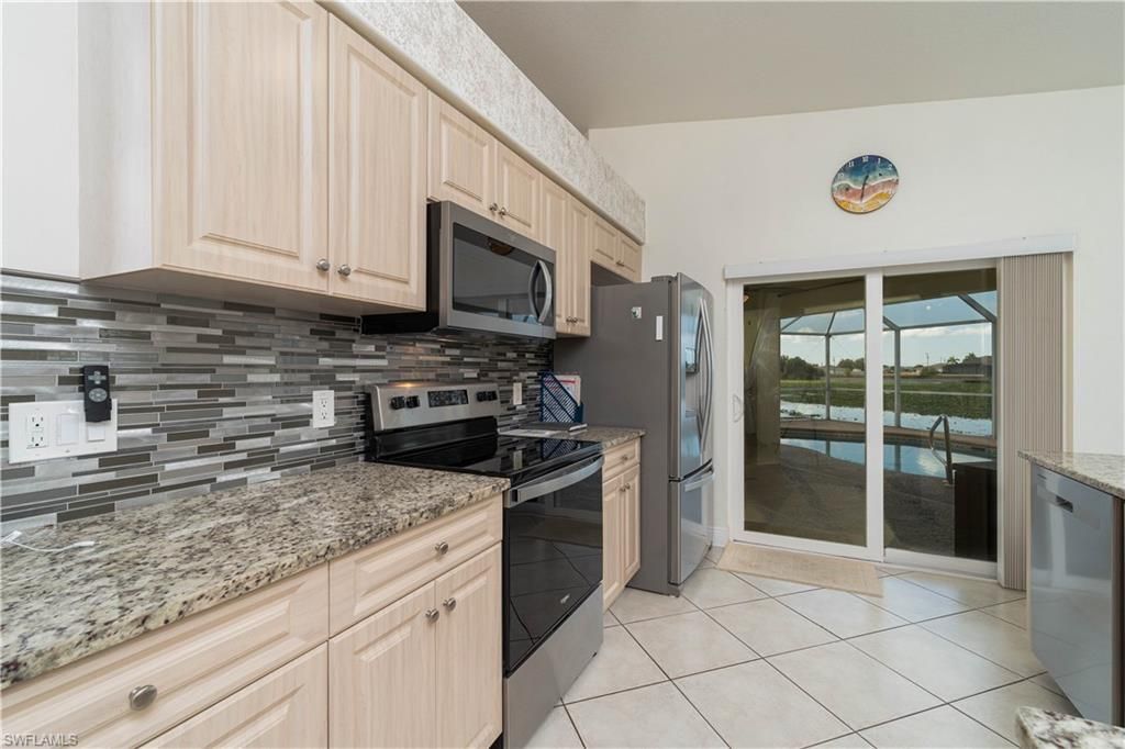304 NW 12th Ln, Cape Coral, FL 33993 Photo