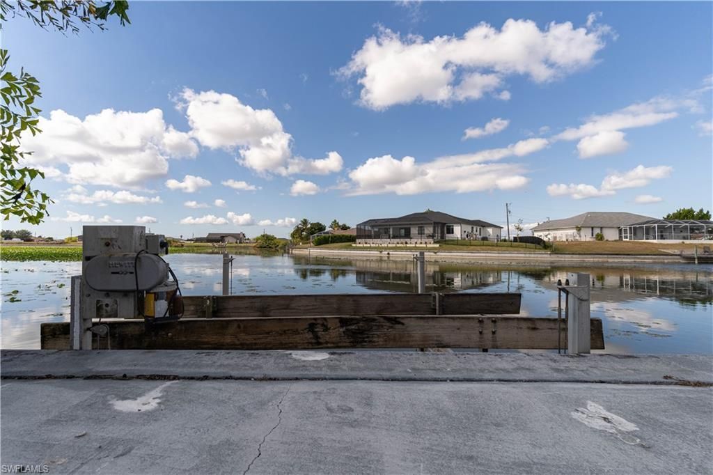 304 NW 12th Ln, Cape Coral, FL 33993 Photo