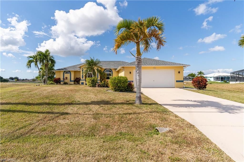 304 NW 12th Ln, Cape Coral, FL 33993 Photo
