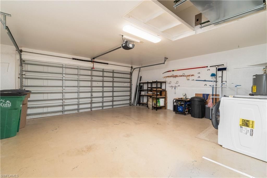 304 NW 12th Ln, Cape Coral, FL 33993 Photo