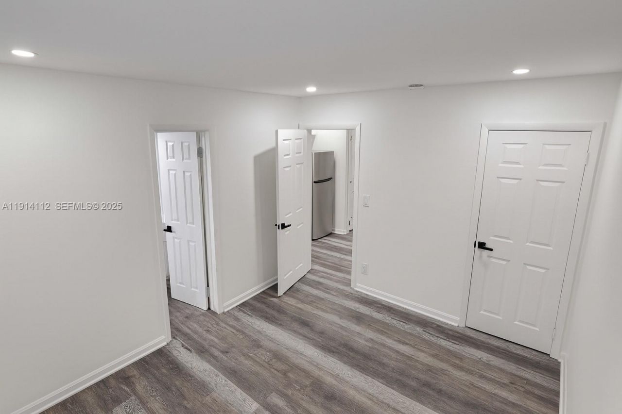 417 NW 2nd Ave, Hallandale Beach, FL 33009 Photo