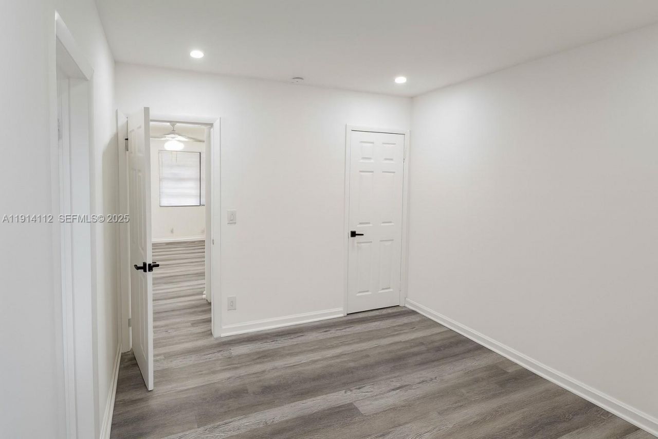 417 NW 2nd Ave, Hallandale Beach, FL 33009 Photo