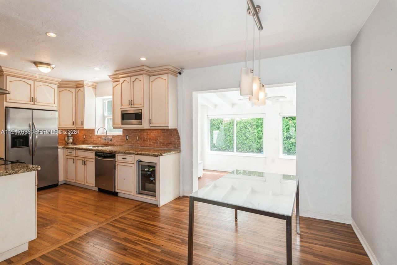 1225 Tangier St, Coral Gables, FL 33134 Photo