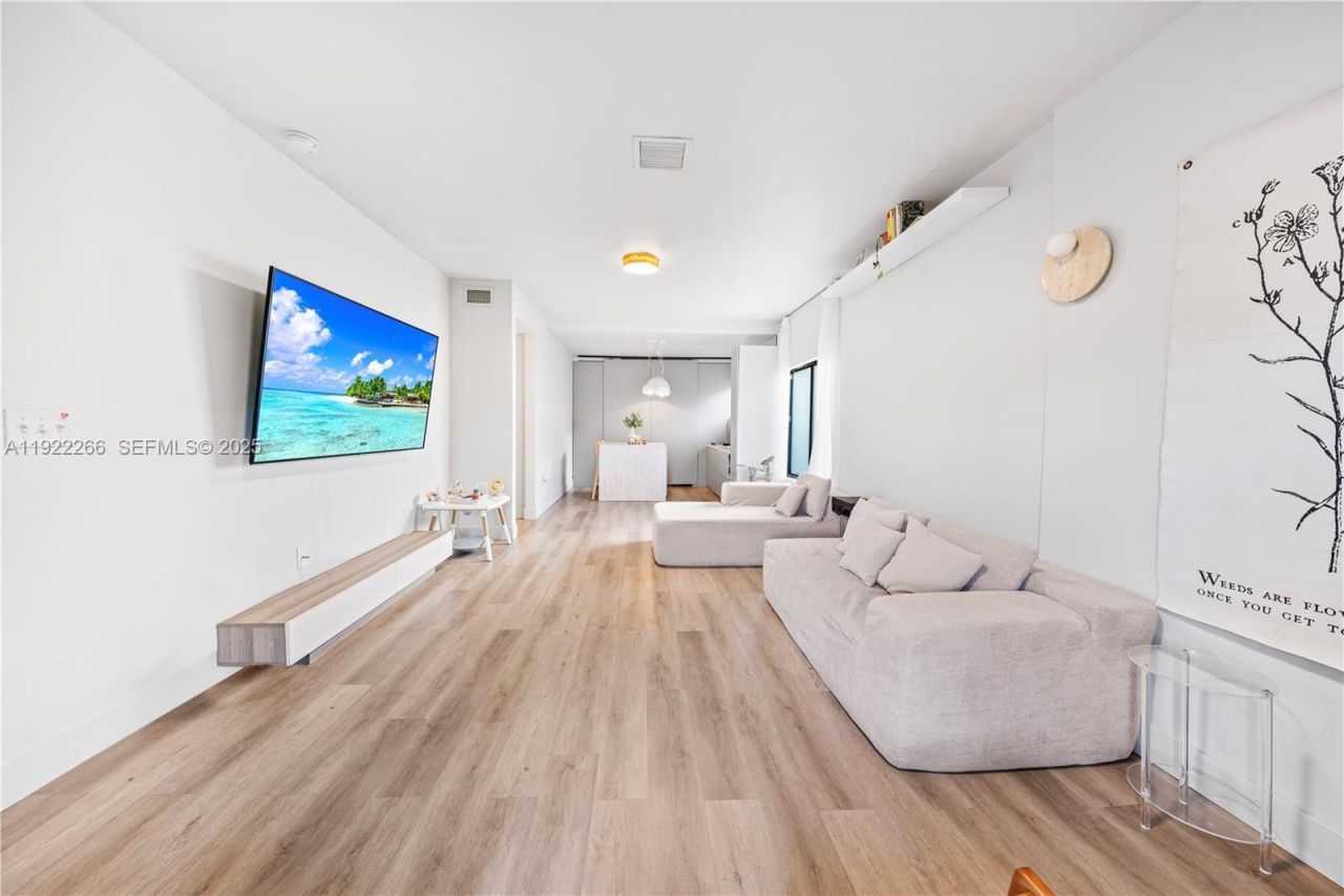 1910 NW 47th St, Miami, FL 33142 Photo