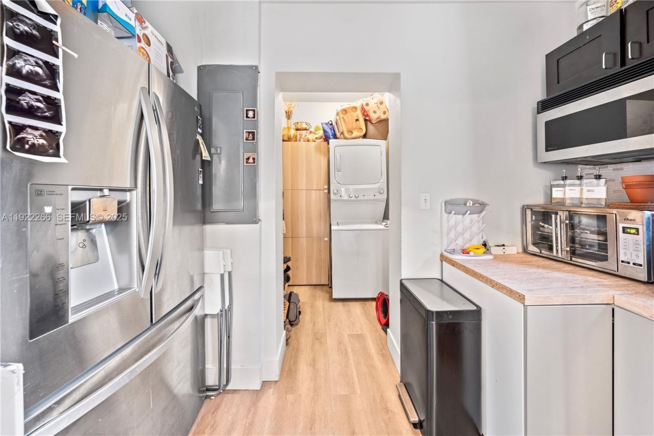 1910 NW 47th St, Miami, FL 33142 Photo