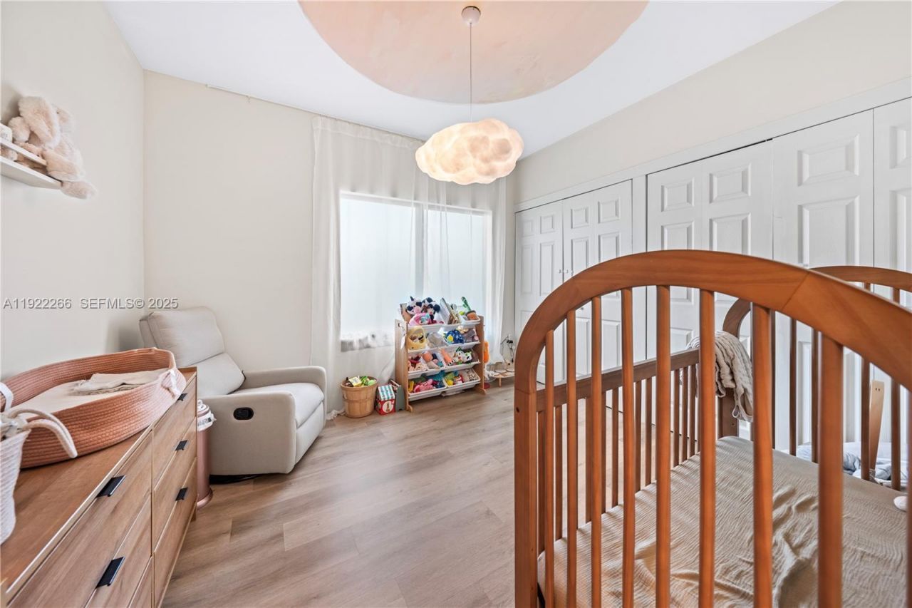 1910 NW 47th St, Miami, FL 33142 Photo