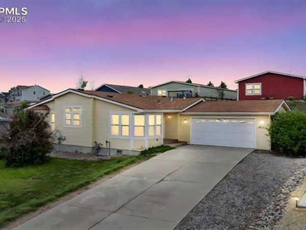 4481 Kingfisher Point, Colorado Springs, CO 80922