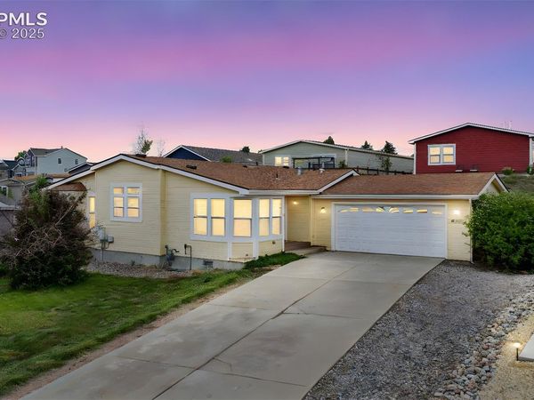 4481 Kingfisher Point, Colorado Springs, CO 80922