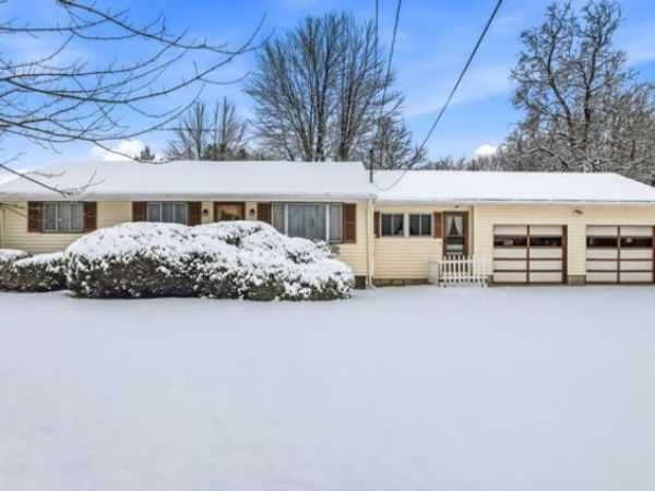 2801 Mercer West Middlesex Road, West Middlesex, PA 16159