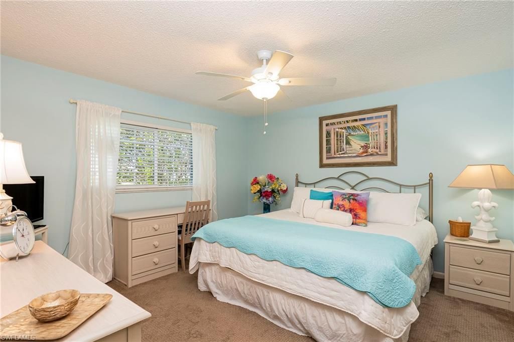 6916 Winkler Rd, Fort Myers, FL 33919 Photo