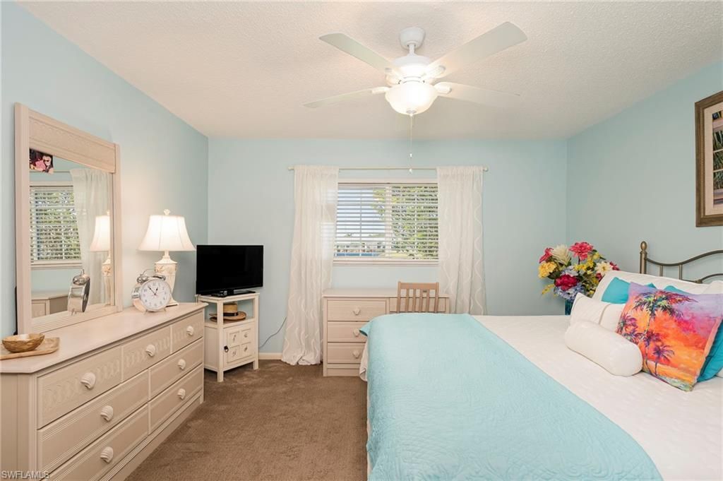 6916 Winkler Rd, Fort Myers, FL 33919 Photo