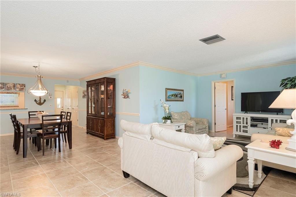 6916 Winkler Rd, Fort Myers, FL 33919 Photo