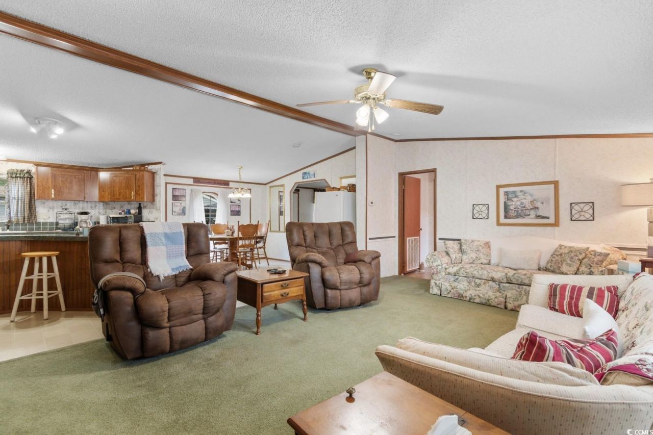 8443 Knollwood Dr. Photo 13