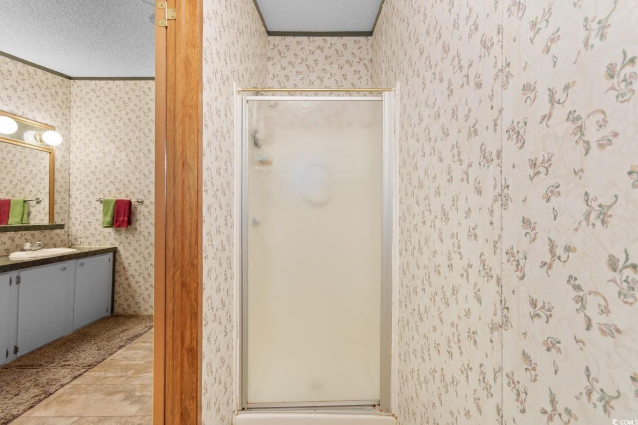 8443 Knollwood Dr. Photo 17