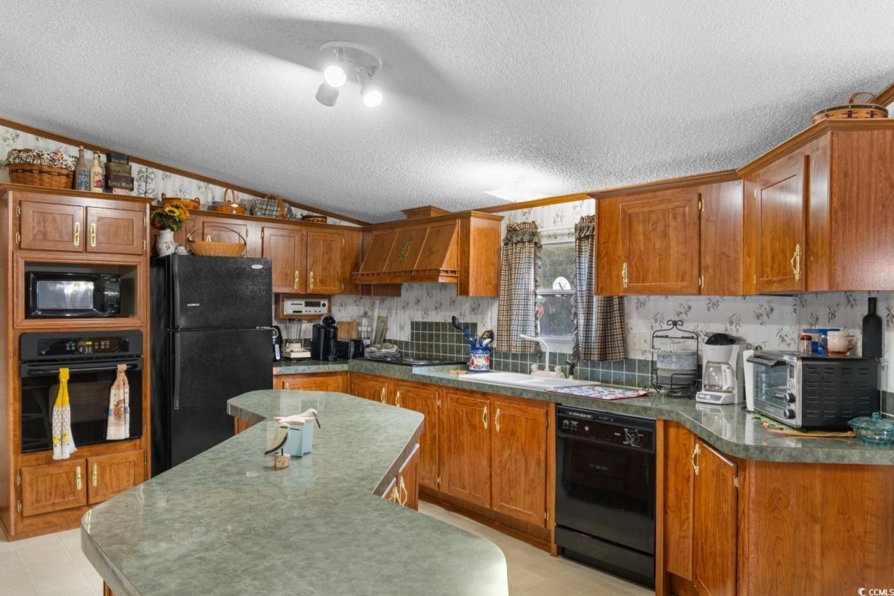 8443 Knollwood Dr. Photo 7