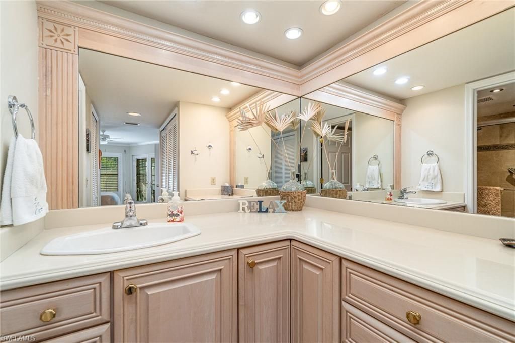 912 SW 48th Ter, Unit 208, Cape Coral, FL 33914 Photo