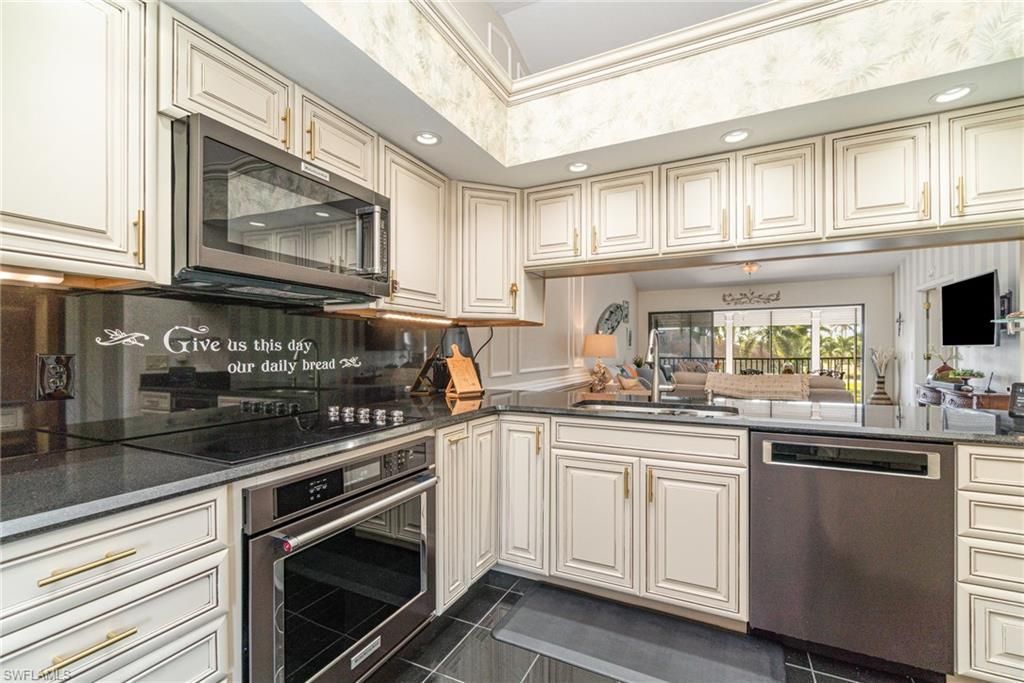 912 SW 48th Ter, Unit 208, Cape Coral, FL 33914 Photo