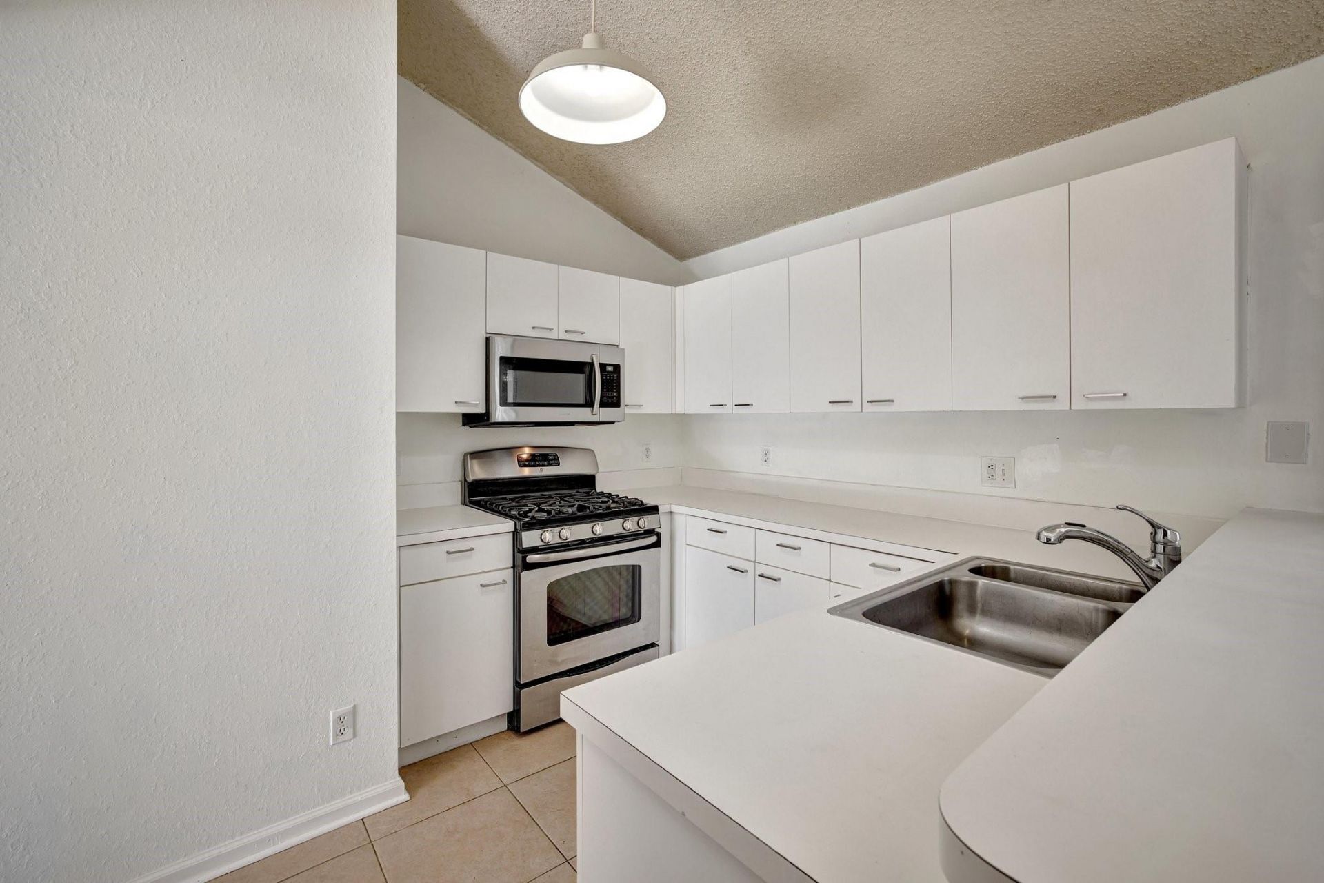 10890 Sea Hibiscus Ln, Unit 10890, Tamarac, FL 33321 Photo