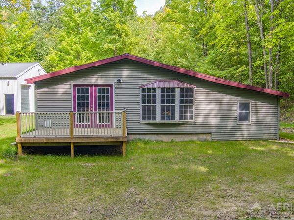 4949 M-33, Rose City, MI 48654