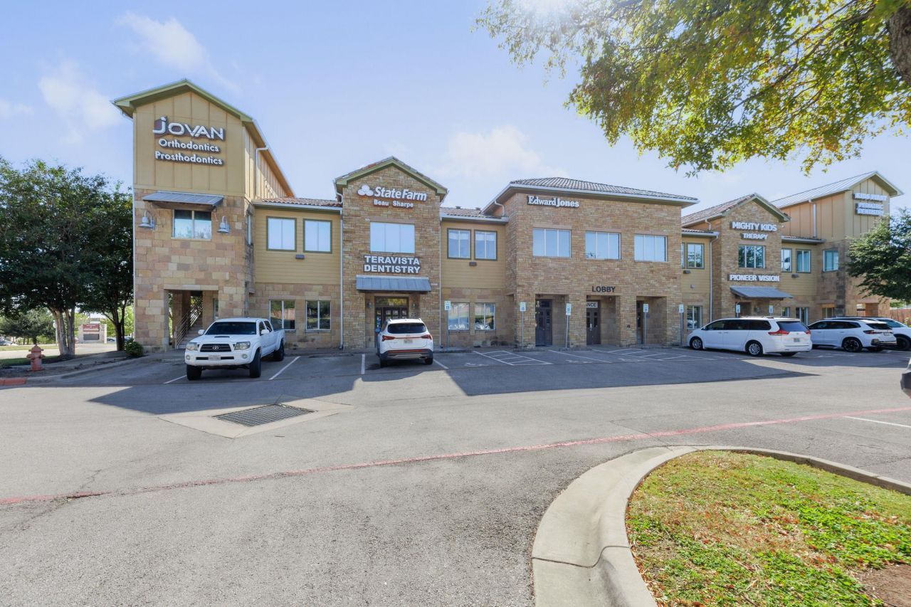 4010 Sandy Brook Dr, Unit 204, Round Rock, TX 78665 Main Photo