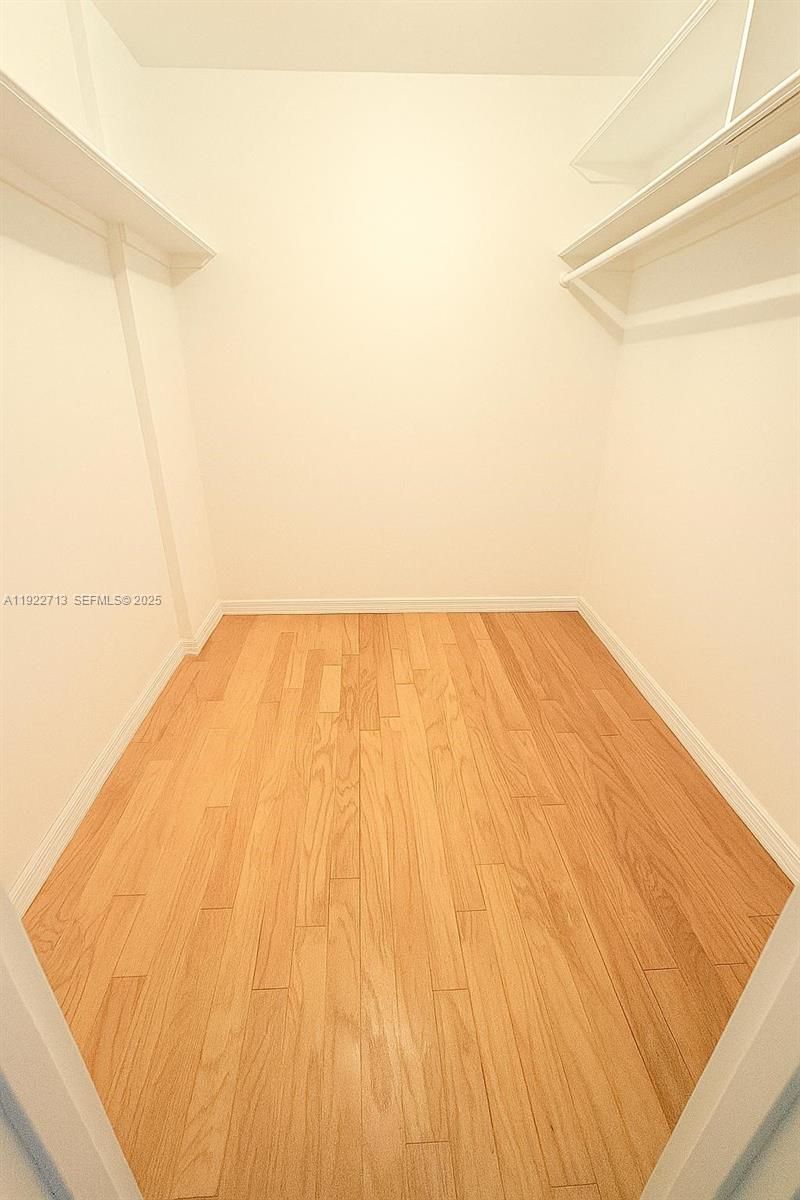 5255 Collins Ave, Unit 5D, Miami Beach, FL 33140 Photo