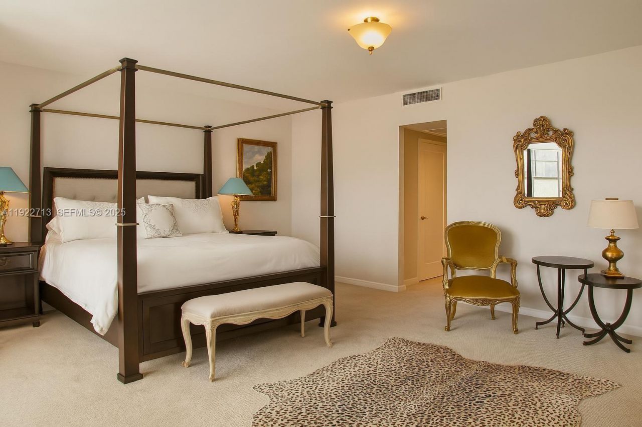 5255 Collins Ave, Unit 5D, Miami Beach, FL 33140 Photo