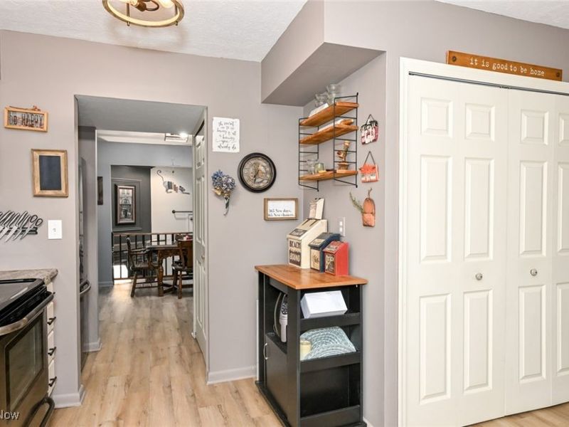 152 Sturbridge Drive, Medina, OH 44256 Photo 2