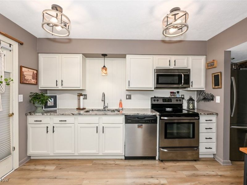 152 Sturbridge Drive, Medina, OH 44256 Photo 5