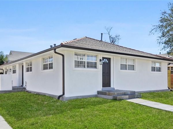 6521 CENTER Street, New Orleans, LA 70124