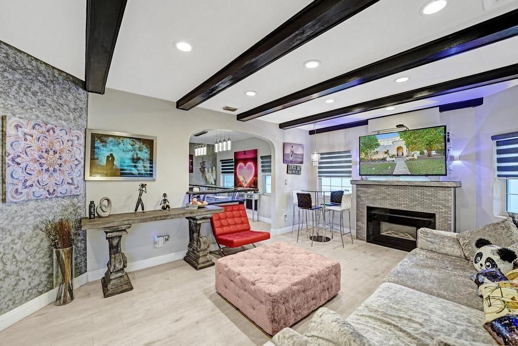 2000 Jackson Street, Hollywood, FL 33020 Photo