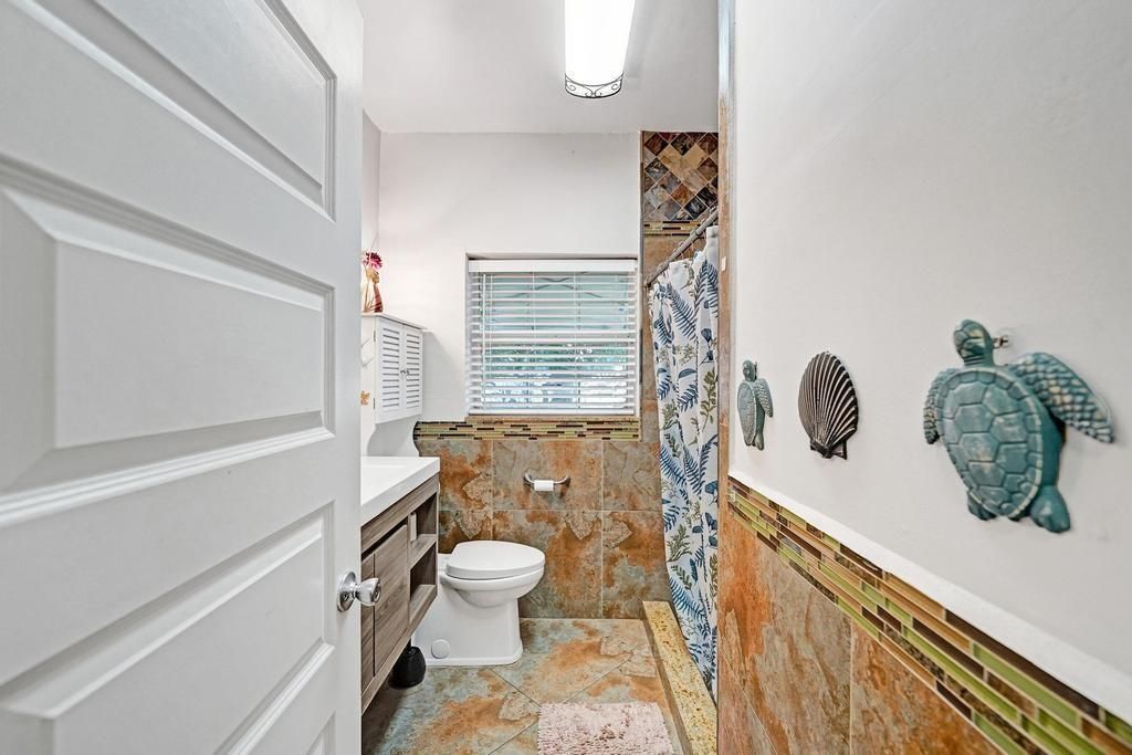 2000 Jackson Street, Hollywood, FL 33020 Photo