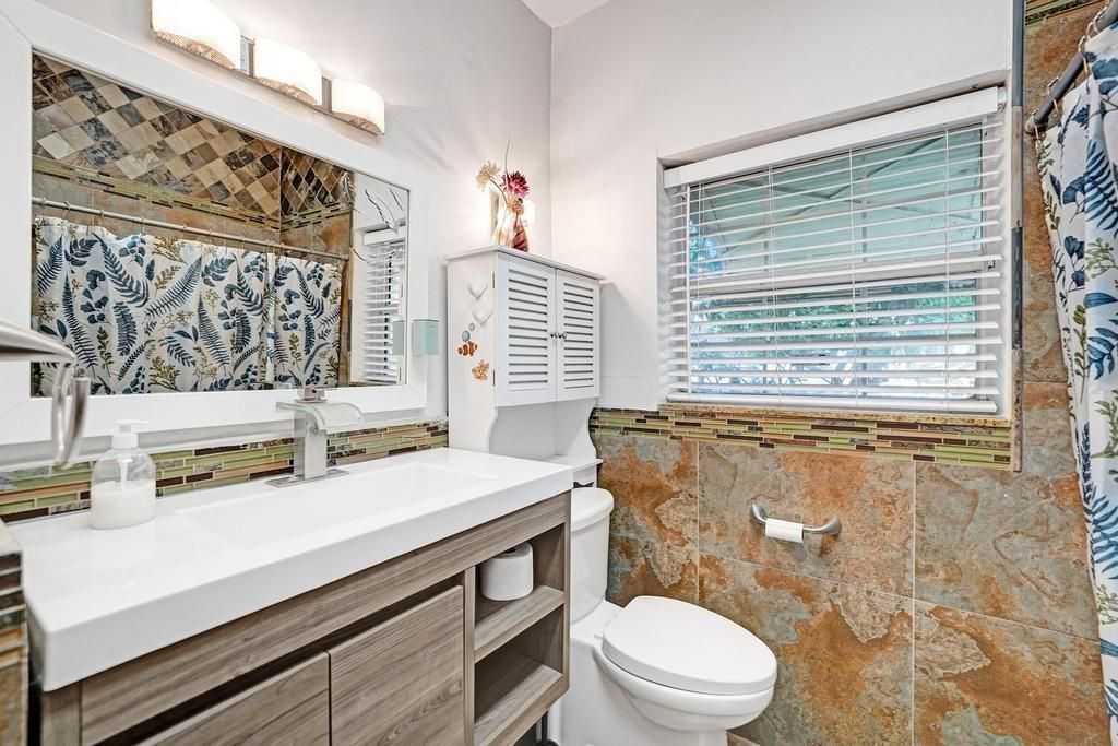 2000 Jackson Street, Hollywood, FL 33020 Photo