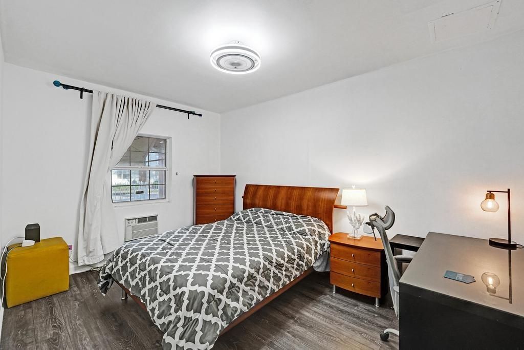 2000 Jackson Street, Hollywood, FL 33020 Photo