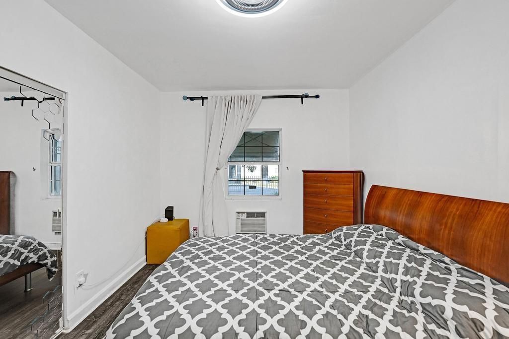 2000 Jackson Street, Hollywood, FL 33020 Photo