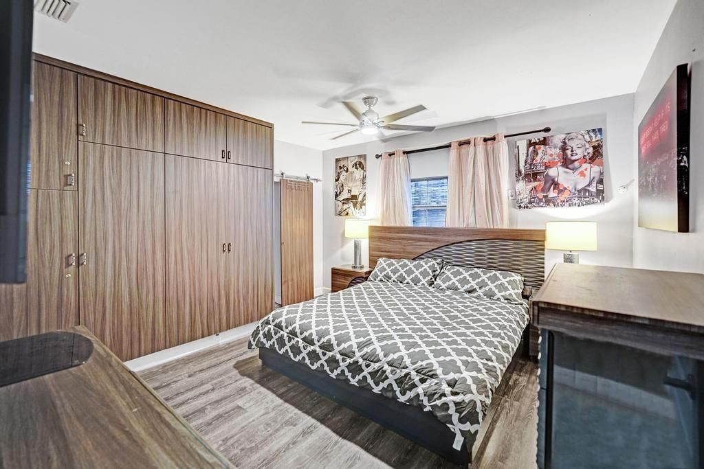 2000 Jackson Street, Hollywood, FL 33020 Photo